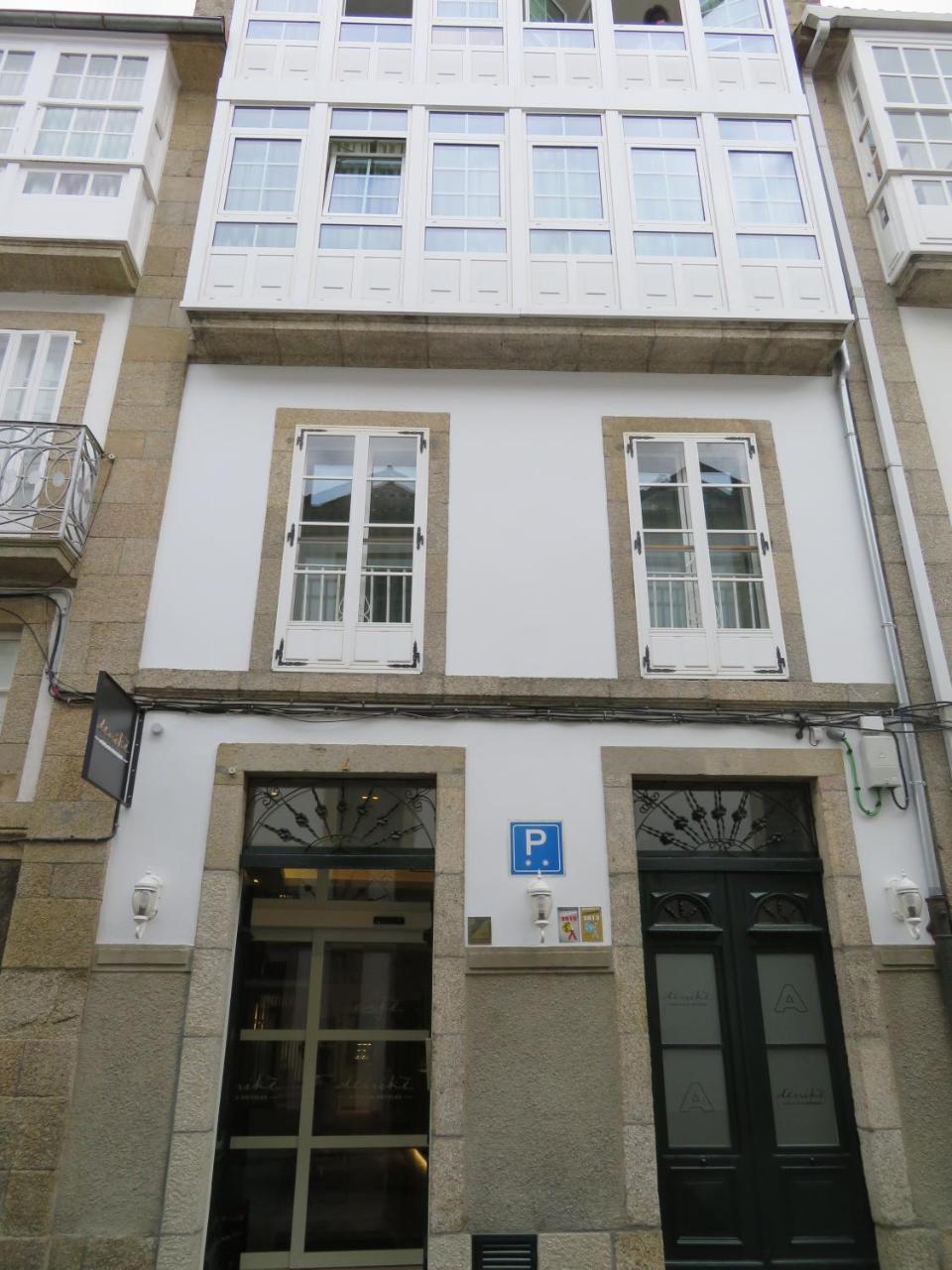 Deniké Grupo Atalaia